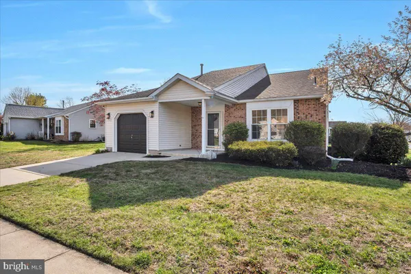 $399,900 | 38 Pinecrest Drive, Woodbury, NJ 08096