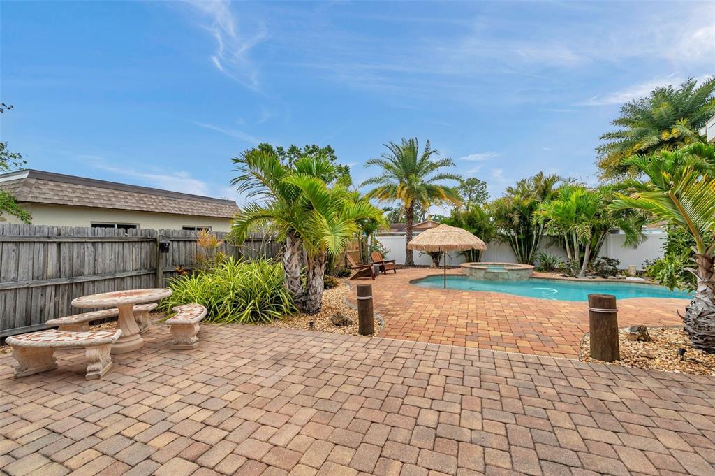 4815 Plantation Drive Tampa, FL 33615 - Photo 34 of 43 a garden view