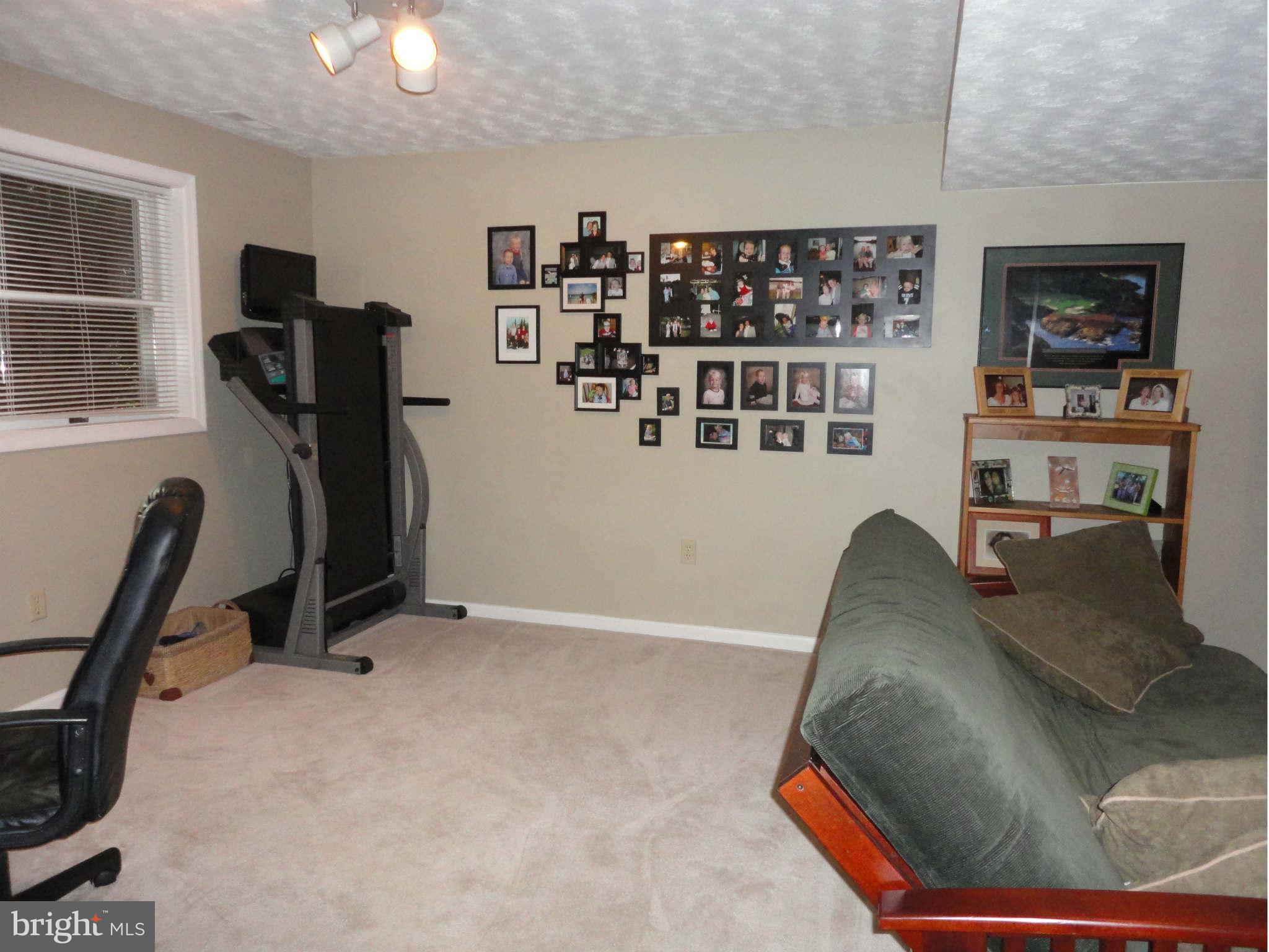 201 Cherry Valley Road Reisterstown, MD 21136 - Photo 14 of 27 Family Room