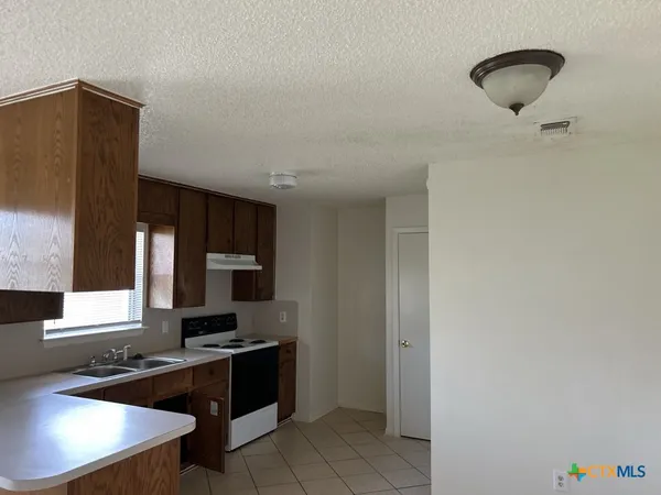 $1,145 | 1811 Janis Drive, Killeen, TX 76549
