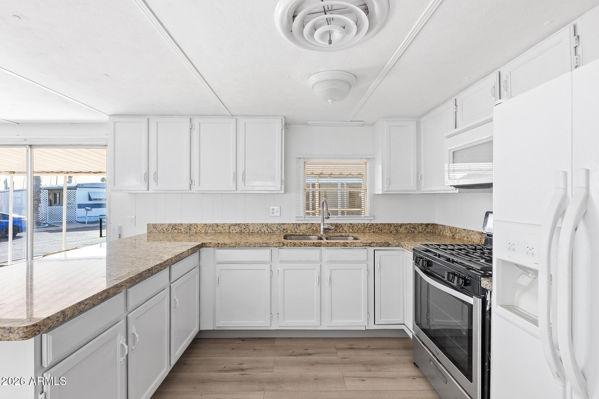 10540 East Apache Trail, Unit 91 Apache Junction, AZ 85120 - Photo 13 of 23 12