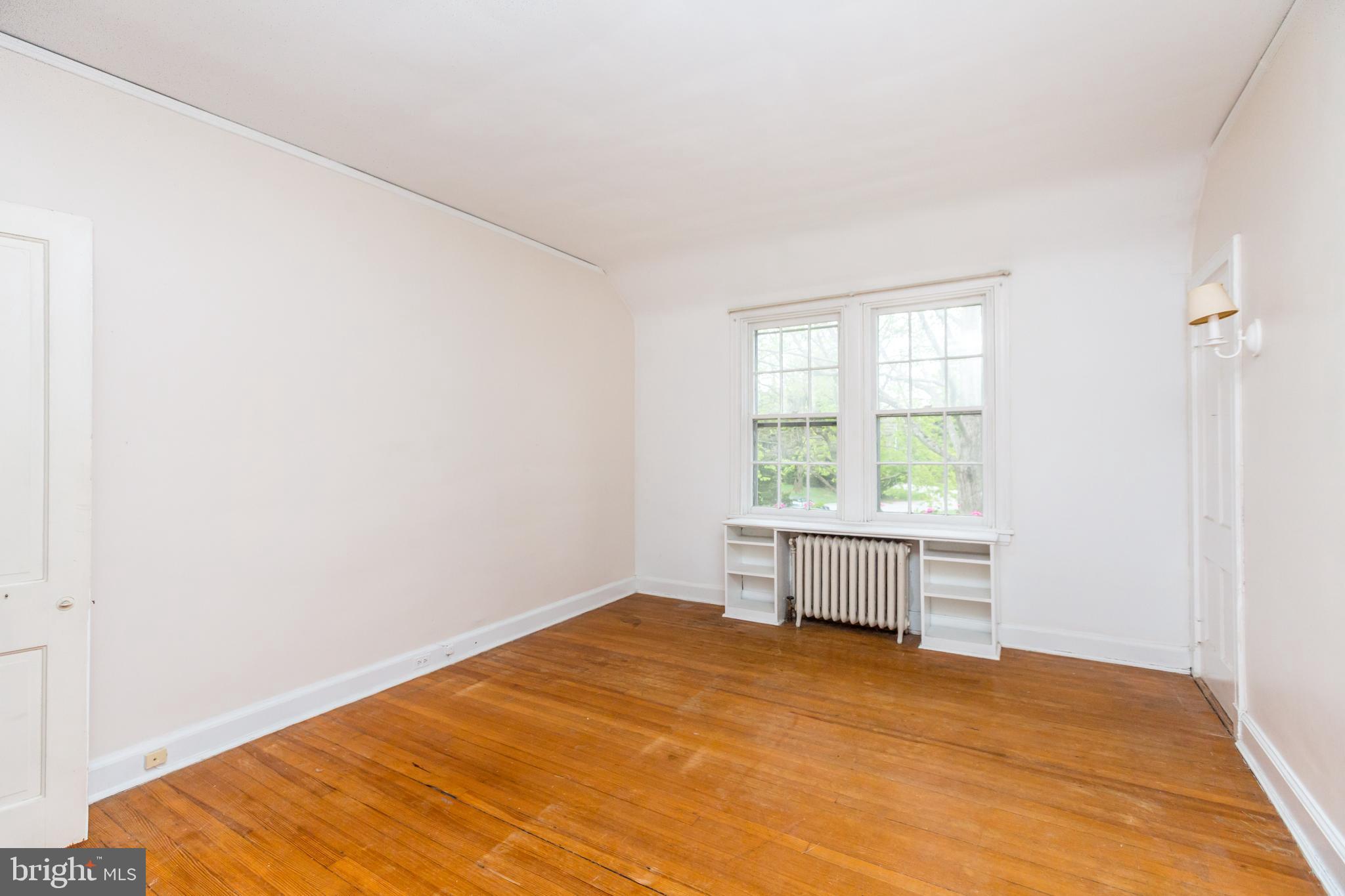 1608 Ruxton Road Towson, MD 21204 - Photo 13 of 18