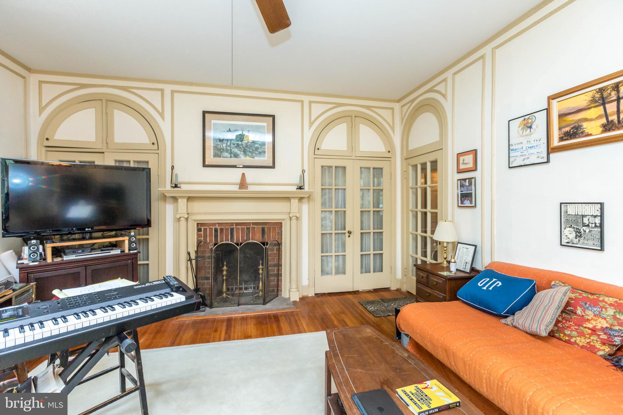 1608 Ruxton Road Towson, MD 21204 - Photo 7 of 18