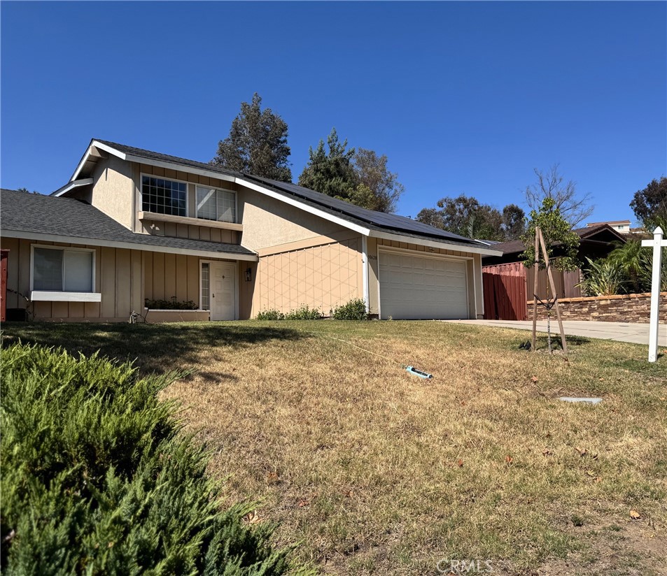 30628 Moontide Court Temecula, CA 92592 - Photo 3 of 53 a house with a yard