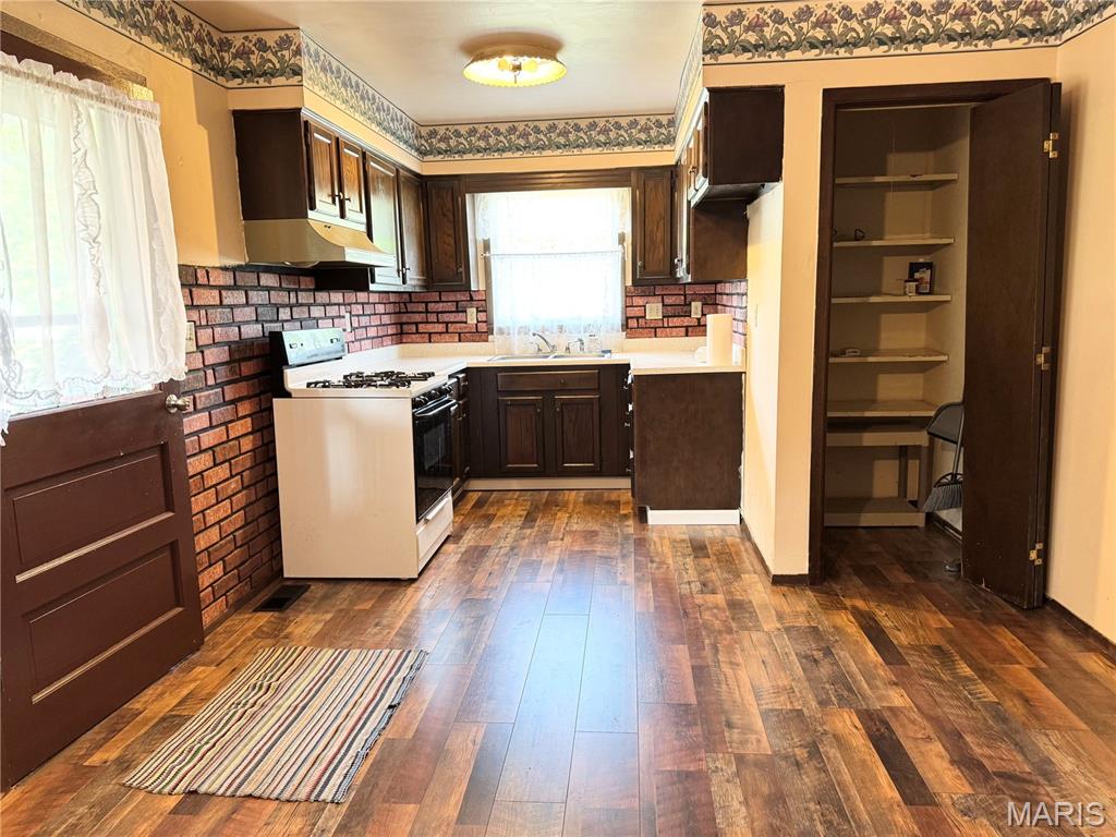 127 Hilton Avenue Panama, IL 62077 - Photo 11 of 23