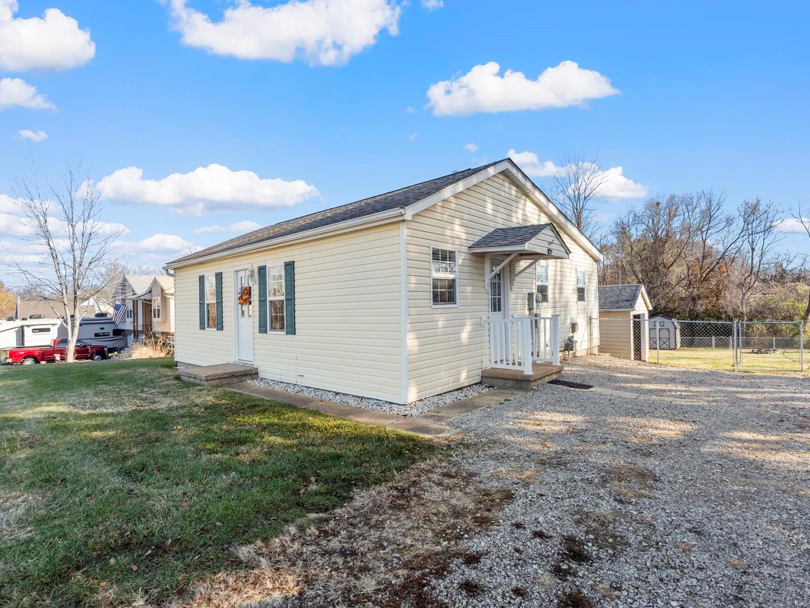 1824 Marine Road St. Jacob, IL 62281 - Photo 3 of 27