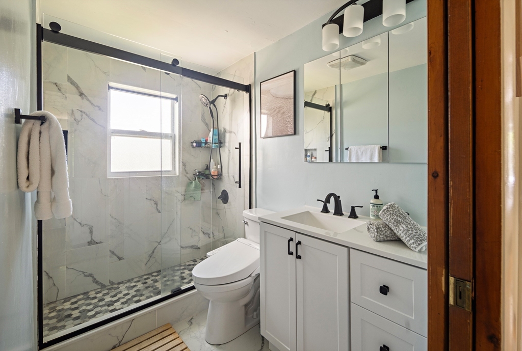 12 Karen Road Woburn, MA 01801 - Photo 18 of 33