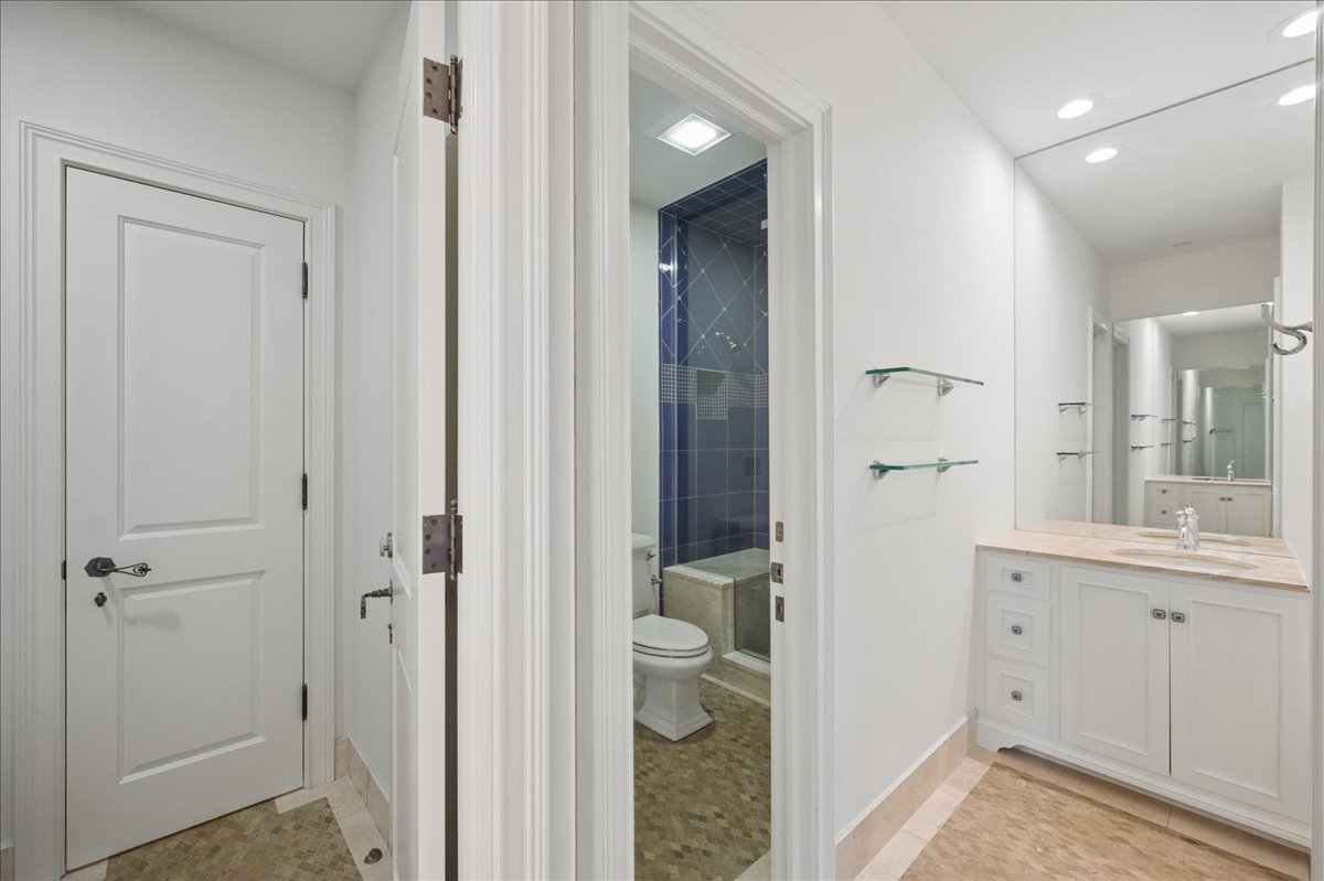 725 Valley Road Glencoe, IL 60022 - Photo 29 of 49