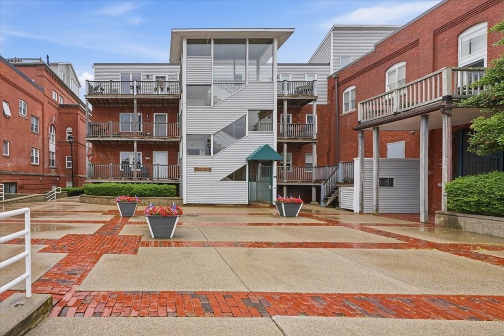 45 Main Street, Unit 302 Wareham, MA 02571 - Photo 4 of 35