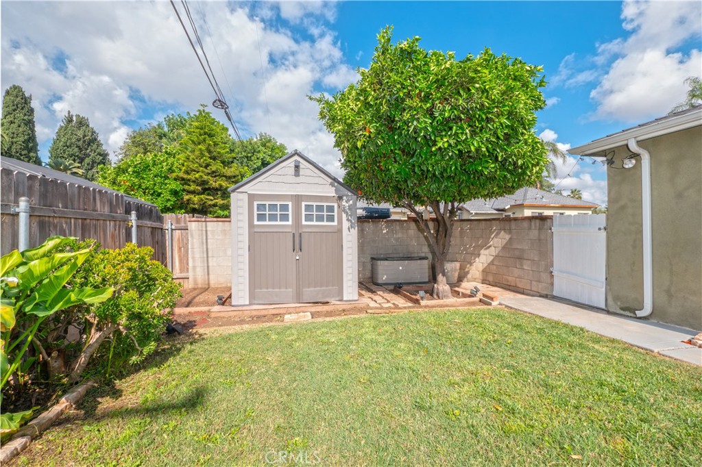 4290 Oakwood Place Riverside, CA 92506 - Photo 33 of 41 a house view with a sitting space and garden