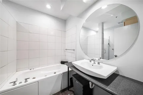 $314,000 | 805 Peachtree Street Northeast, Unit 318, Atlanta, GA 30308