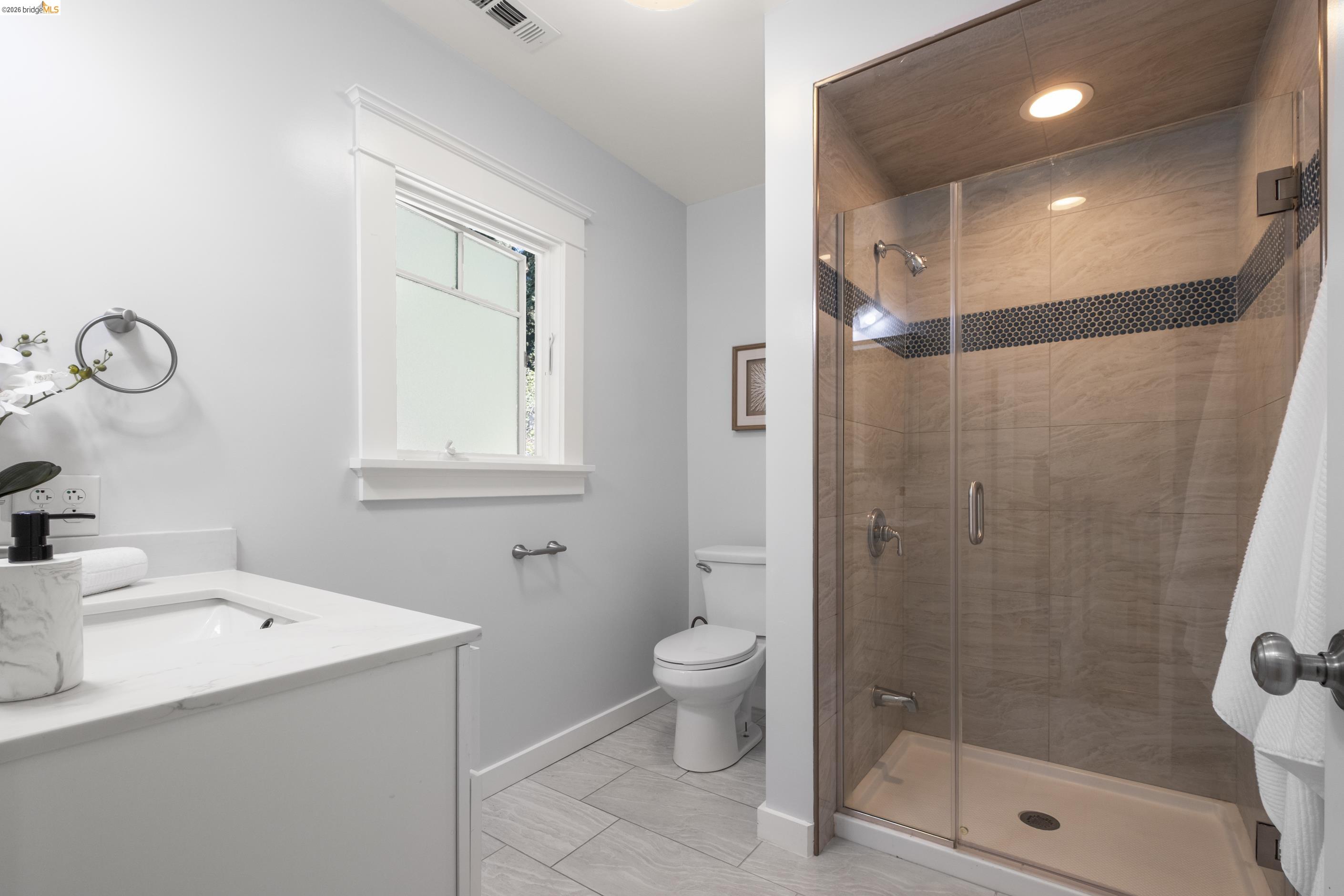 977 Regal Road Berkeley, CA 94708 - Photo 29 of 73 Gallery Image 29