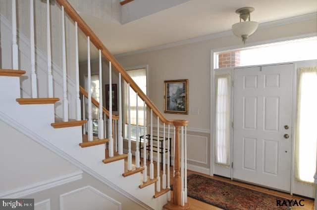 185 Ridgefield Drive York, PA 17403 - Photo 2 of 25 Gallery Image 2