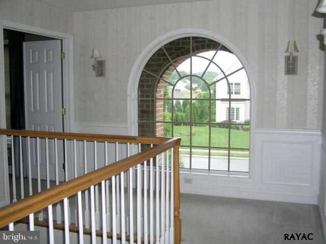 185 Ridgefield Drive York, PA 17403 - Photo 15 of 25 Gallery Image 15
