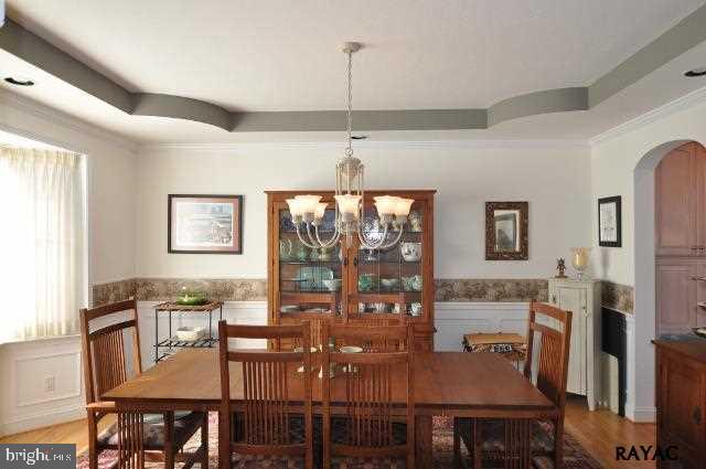 185 Ridgefield Drive York, PA 17403 - Photo 8 of 25 Gallery Image 8