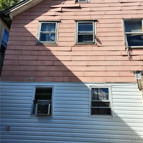 $137,900 | 1111 Jefferson Avenue, Utica, NY 13501