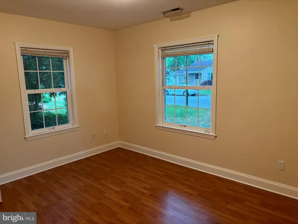 $1,950 | 303 Oak Avenue, Easton, MD 21601