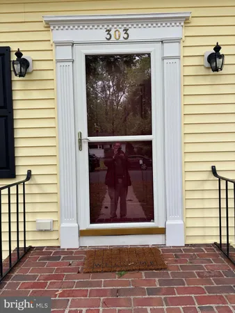 $1,950 | 303 Oak Avenue, Easton, MD 21601