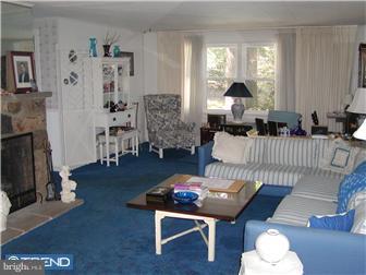 1507 Taylor Road Lansdale, PA 19446 - Photo 5 of 9 Gallery Image 5