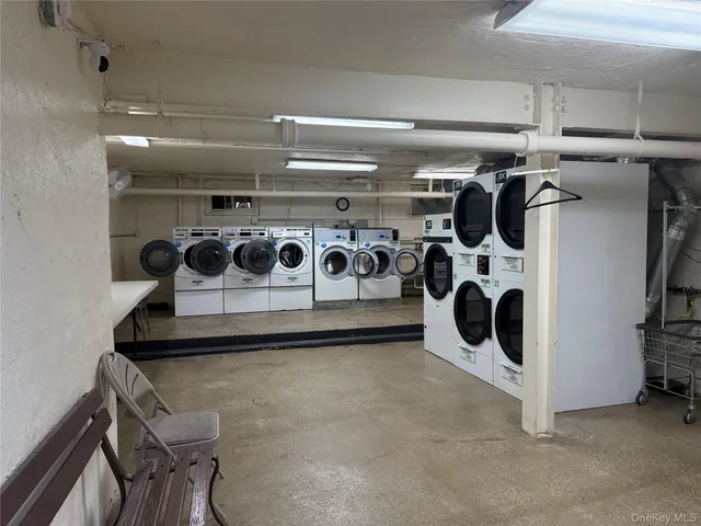 $299,000 | 530 Dubois Avenue, Unit 7C, Valley Stream, NY 11581