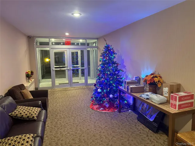 $299,000 | 530 Dubois Avenue, Unit 7C, Valley Stream, NY 11581