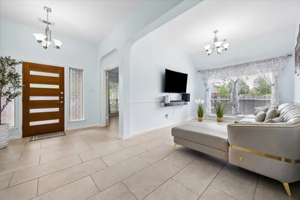 $360,000 | 13800 Shadowlawn Trace, Manor, TX 78653