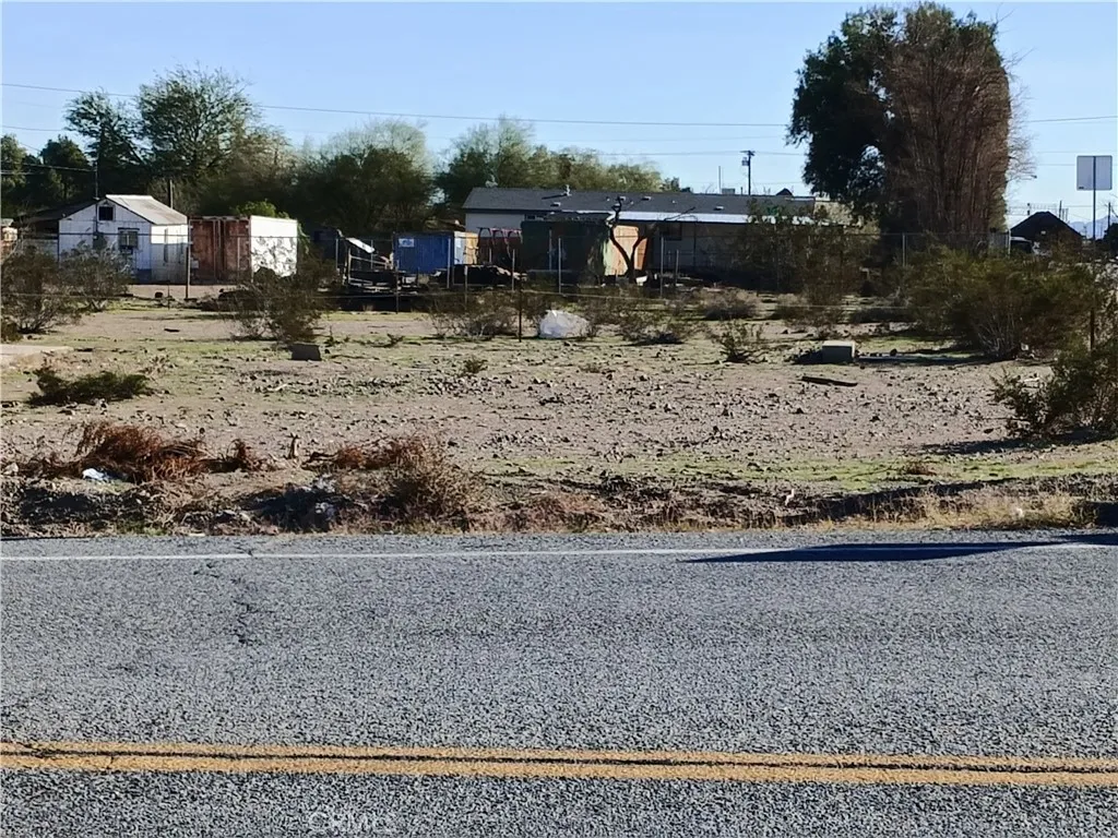 10 Santa Fe Street Daggett, CA 92327 - Photo 4 of 7 a view of a house with a yard covered in snow