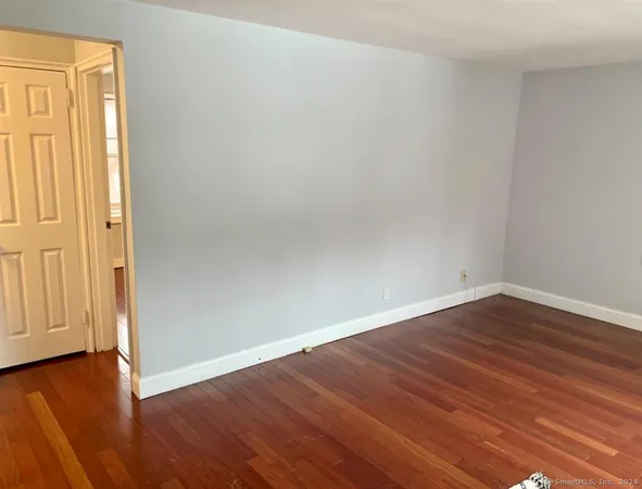 $2,425 | 1070 East Main Street, Unit 2, Stamford, CT 06902