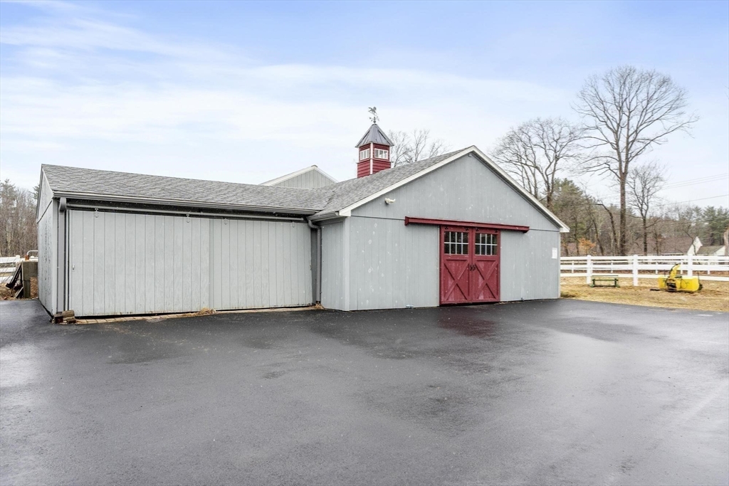 190 Hardwick Road Petersham, MA 01366 - Photo 12 of 42