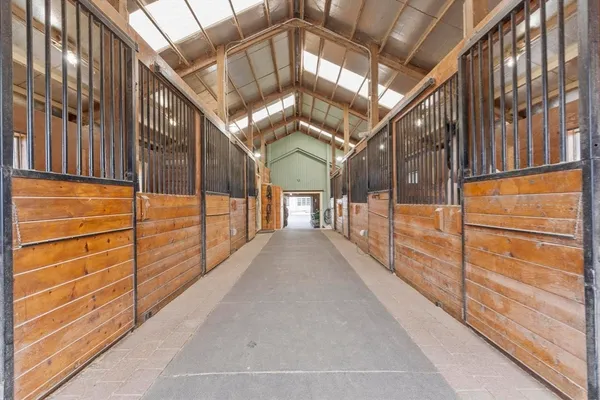 $995,000 | 190 Hardwick Road, Petersham, MA 01366