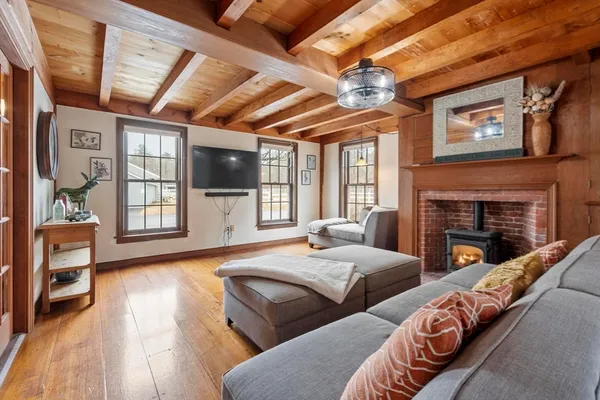 $995,000 | 190 Hardwick Road, Petersham, MA 01366