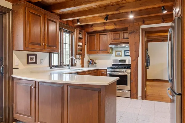 $995,000 | 190 Hardwick Road, Petersham, MA 01366