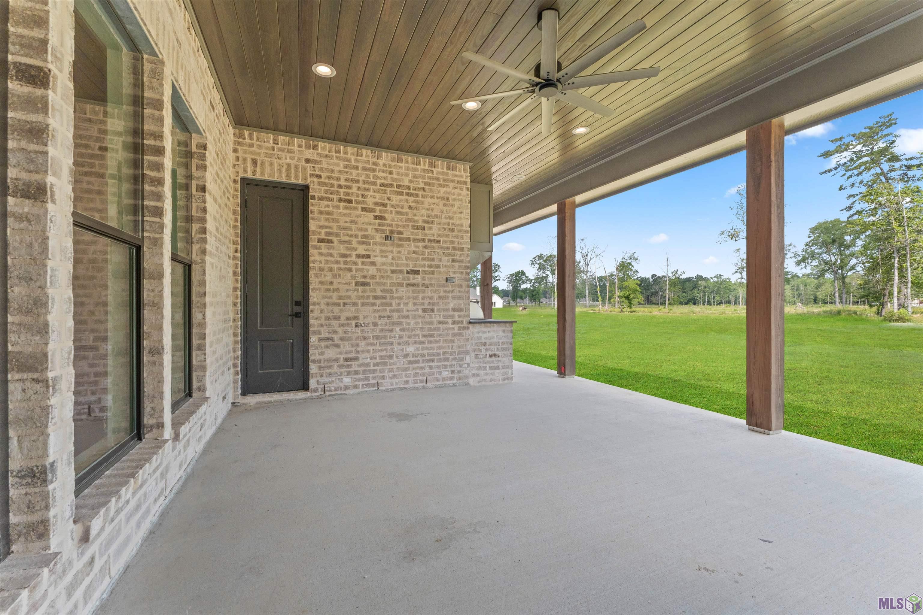 9117 Hillon Hood Road Denham Springs, LA 70726 - Photo 33 of 47