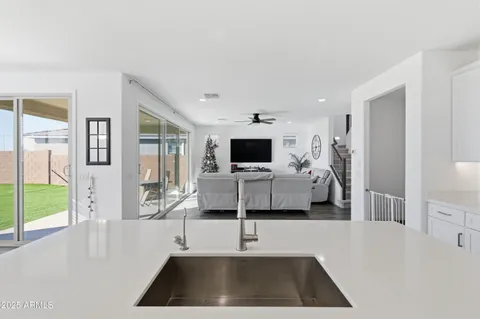 $585,000 | 10941 East Texas Avenue, Mesa, AZ 85212