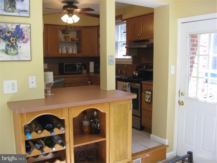 310 Garden Road Springfield, PA 19064 - Photo 11 of 22 Breakfast Room