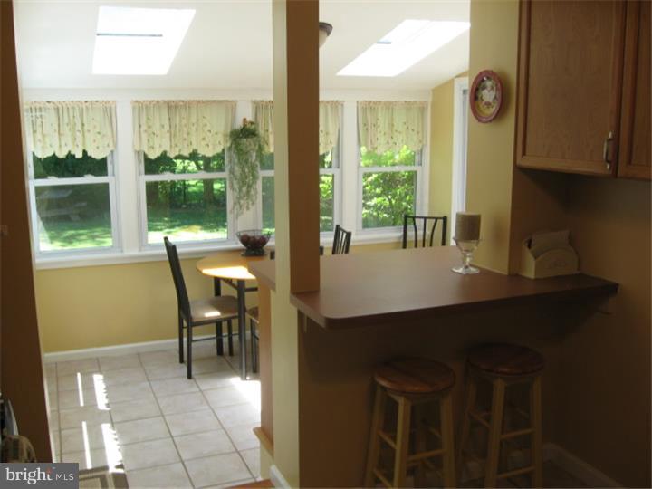 310 Garden Road Springfield, PA 19064 - Photo 8 of 22 Kitchen