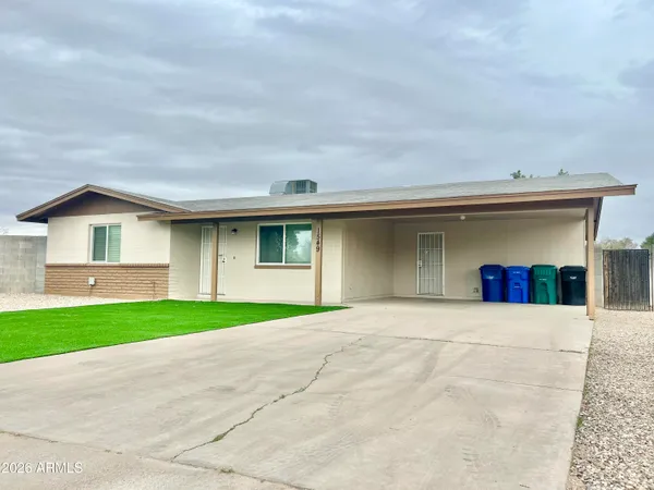 $1,995 | 1549 East Diamond Avenue, Mesa, AZ 85204