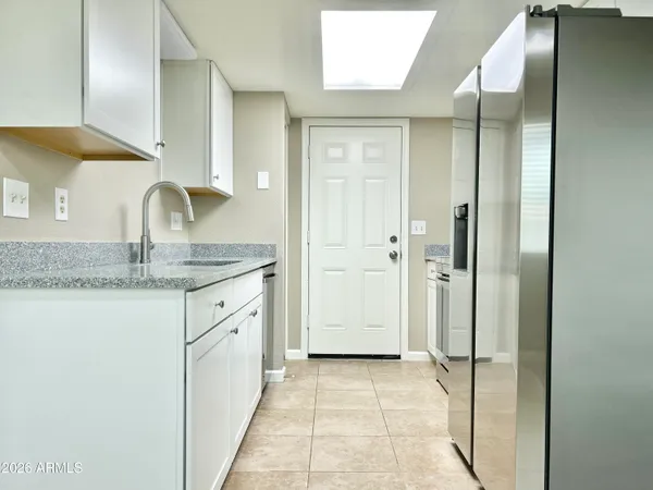 $1,995 | 1549 East Diamond Avenue, Mesa, AZ 85204