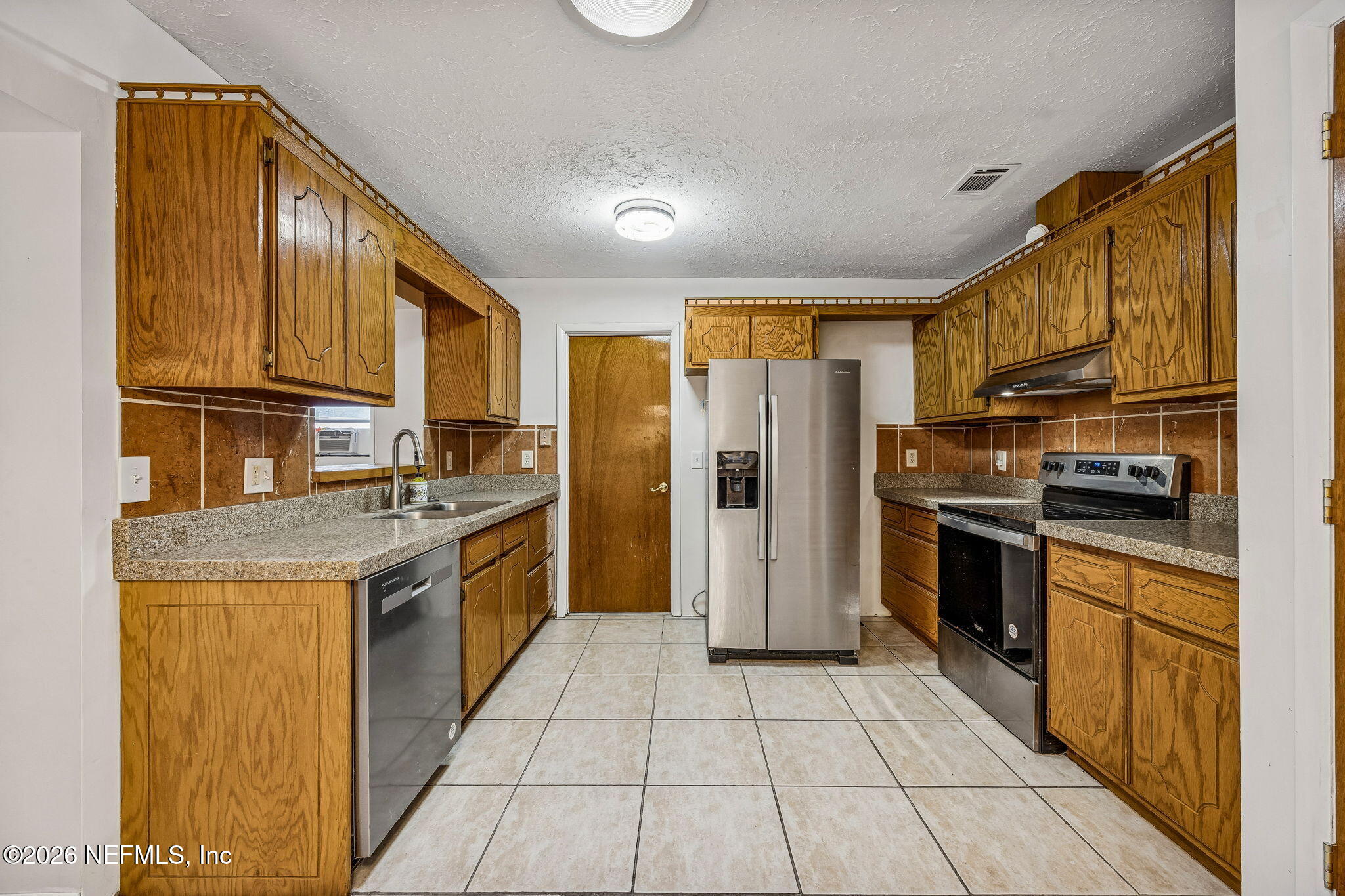 8338 Dobry Court Jacksonville, FL 32221 - Photo 11 of 43 Kitchen