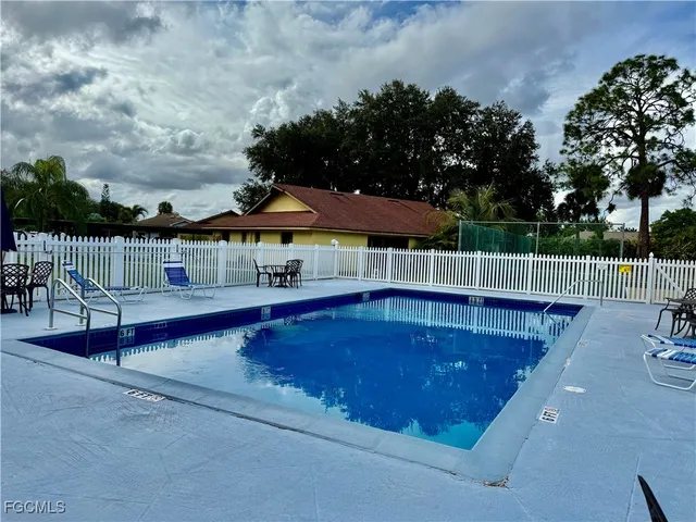 $133,000 | 2133 Golfside Village Drive, Lehigh Acres, FL 33936