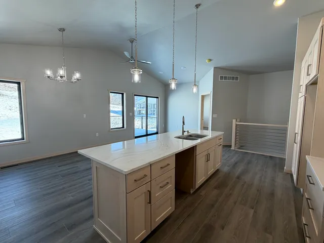 $499,900 | 4078 Brook Elizabeth Drive, Onalaska, WI 54650