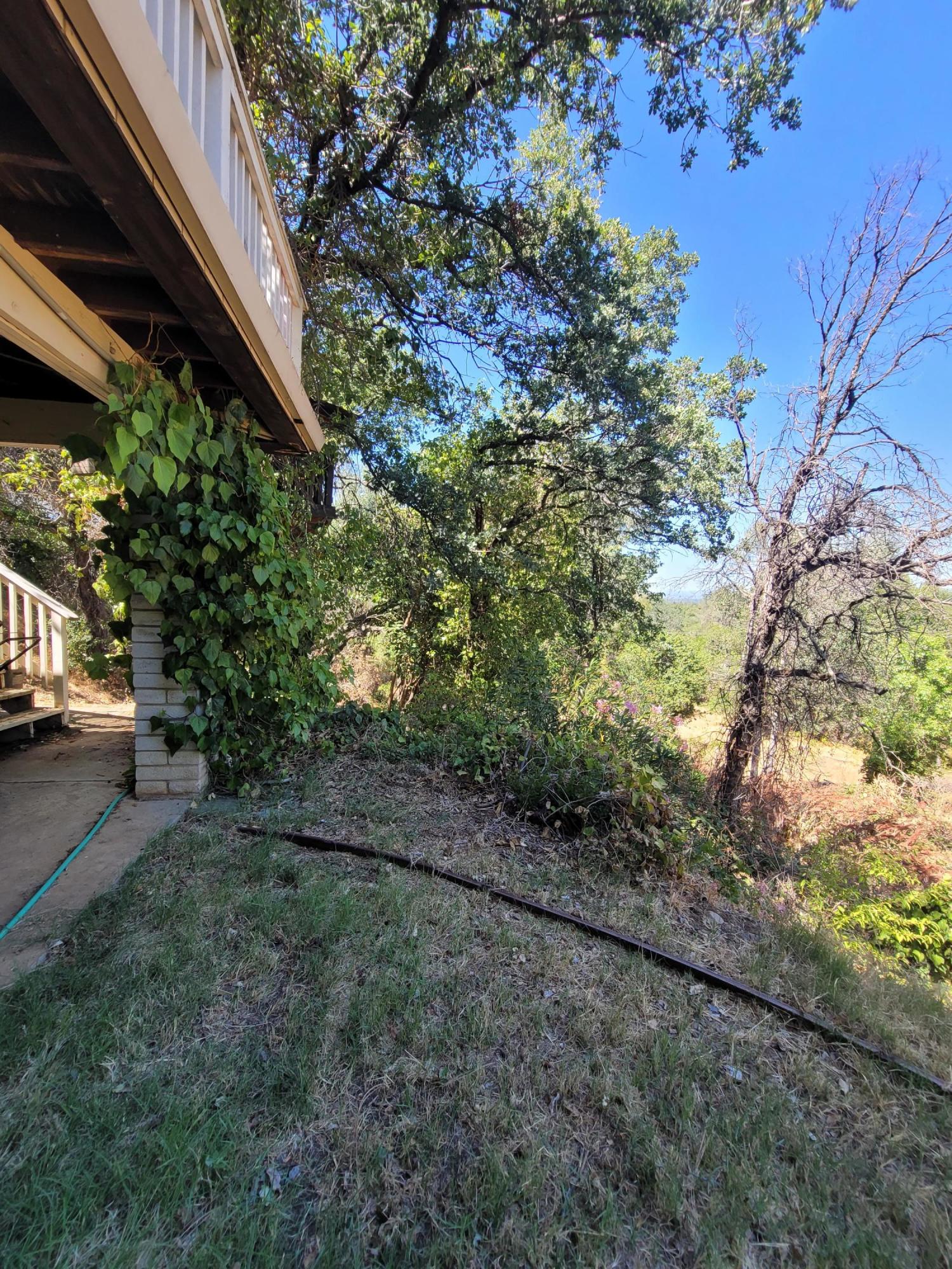 8651 Valley View Road Redding, CA 96001 - Photo 4 of 26 20210616_153907