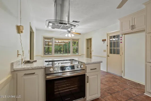 $264,900 | 18899 Midway Road, Terry, MS 39170