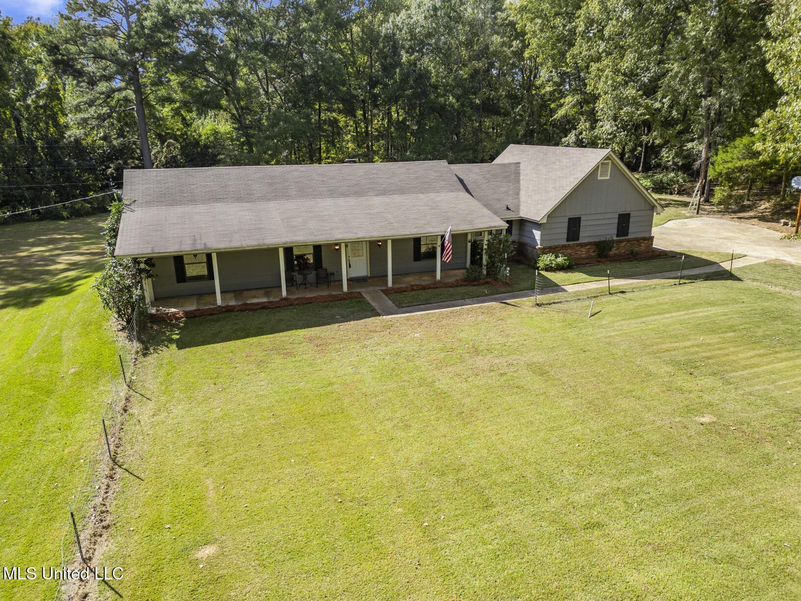 18899 Midway Road Terry, MS 39170 - Photo 3 of 38 18899 Midway-4