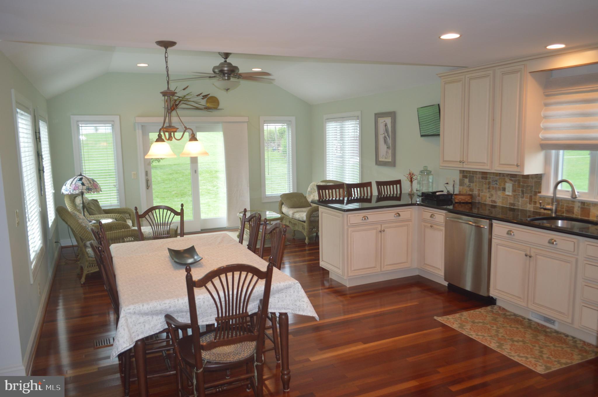 105 Brant Road Norristown, PA 19403 - Photo 4 of 25 Newly remodeled kitchen