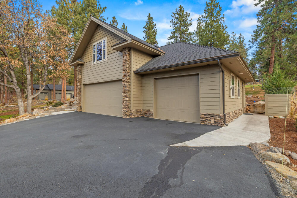 11209 Merganser Road Klamath Falls, OR 97601 - Photo 56 of 73 11209MerganserRd-Exterior-5