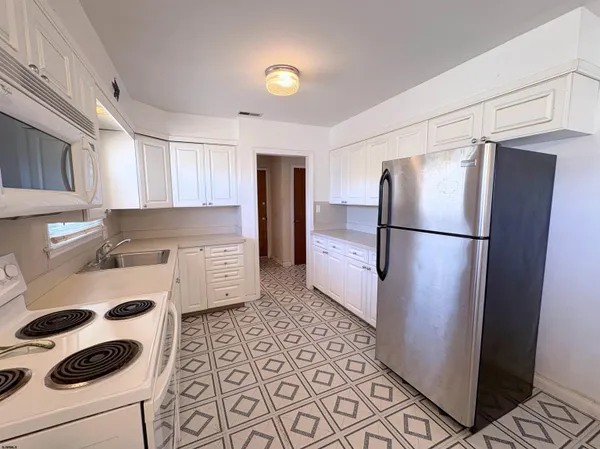 $334,900 | 215 Havana Avenue, Egg Harbor City, NJ 08215