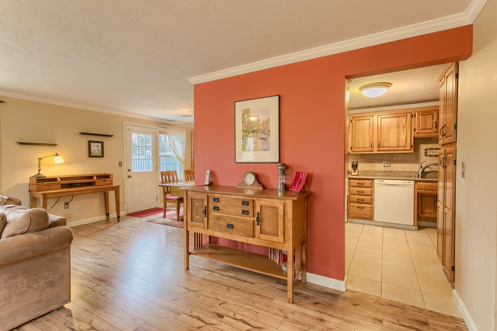 503 Ridgefield Circle, Unit A Clinton, MA 01510 - Photo 2 of 30 Gallery Image 2