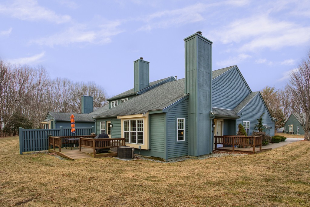 503 Ridgefield Circle, Unit A Clinton, MA 01510 - Photo 23 of 30 Gallery Image 23