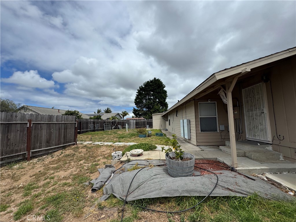 1499 Farroll Road Grover Beach, CA 93433 - Photo 4 of 11